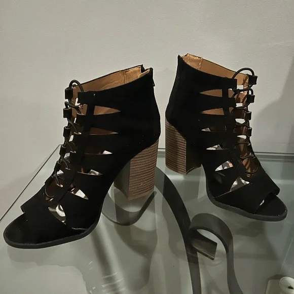 Booties - Picture 2 of 3